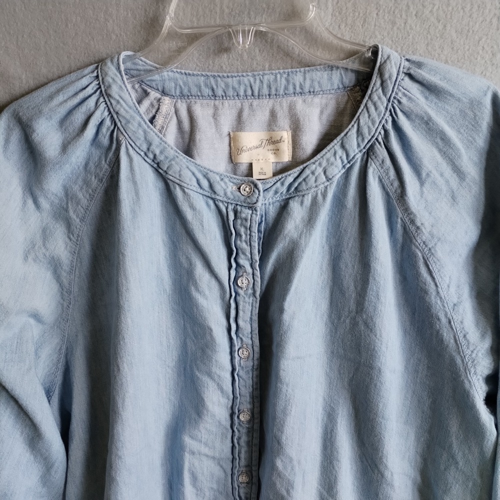 Universal Thread XL Light Wash Denim Top Button Up 3/4 Sleeve Gathered Peasant